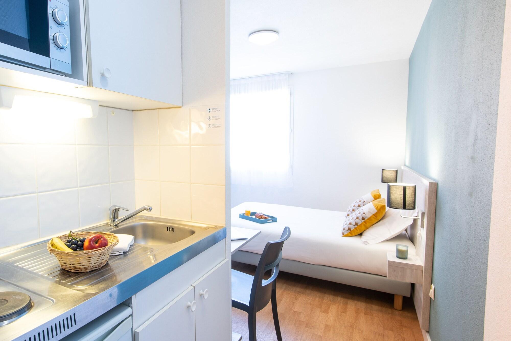Zenitude Hôtel-Résidences Le Tholonet Esterno foto