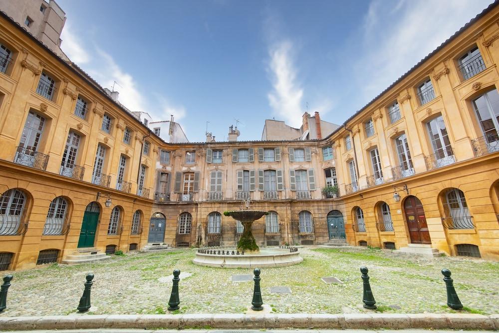 Zenitude Hôtel-Résidences Le Tholonet Esterno foto
