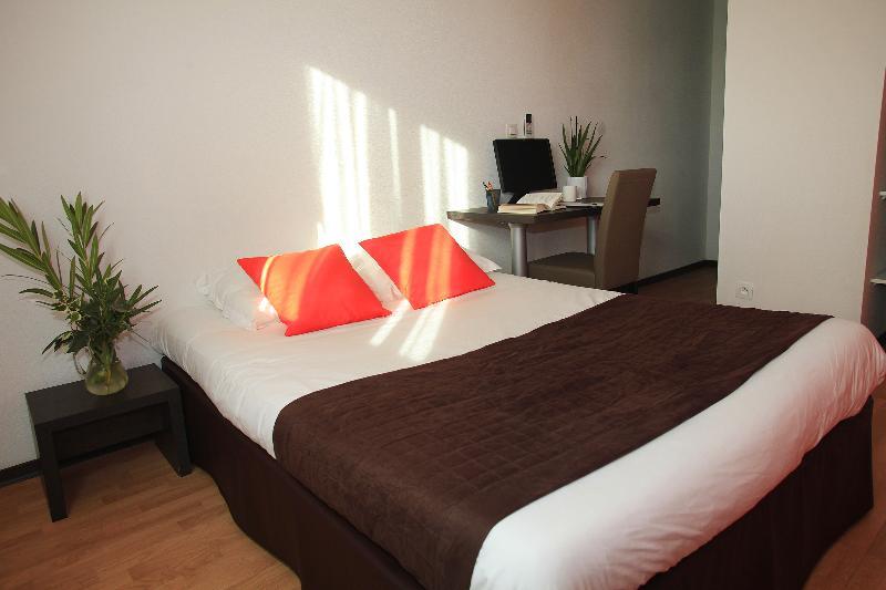 Zenitude Hôtel-Résidences Le Tholonet Esterno foto